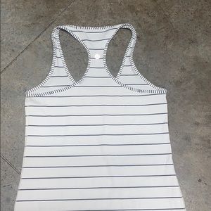 Lululemon tank size 8 EUC